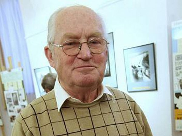 Jiří BARTOŠ