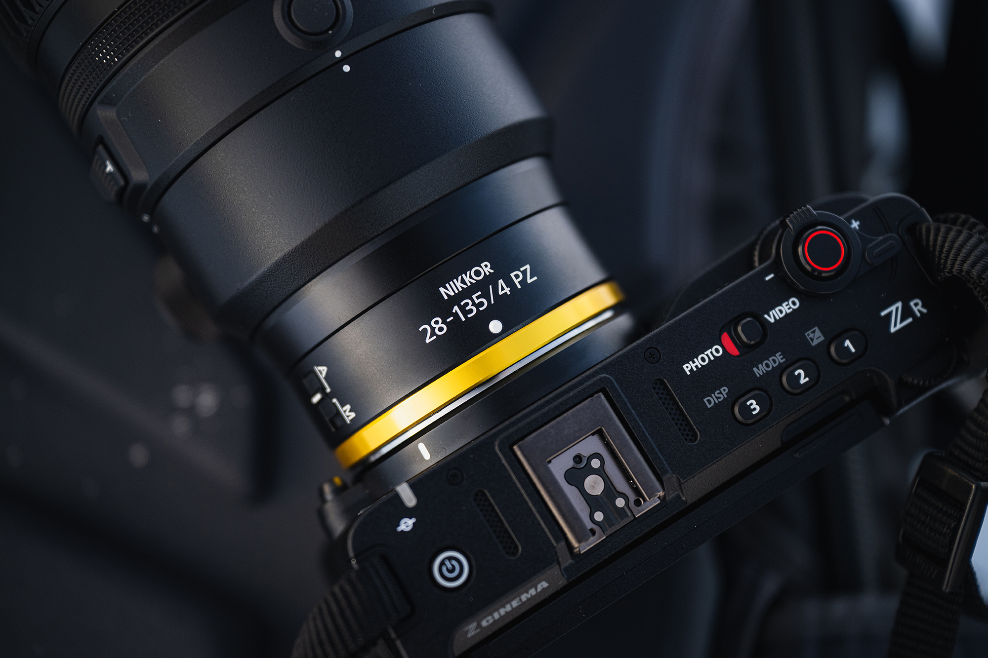 Nikon novým partnerem cen Osobnost mladé české fotografie do 30 let 2025